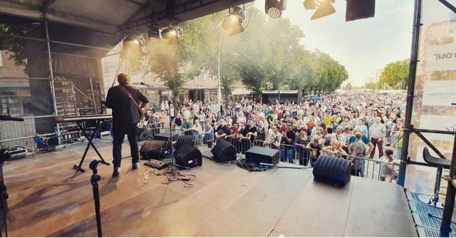 بعد أدهم نابلسي... نجم جديد يعلن توقفه عن الغناء ويكشف عن الأسباب