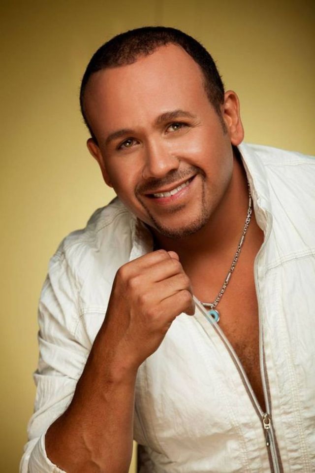 هشام عباس ينفي دعمه لأدهم نابلسي