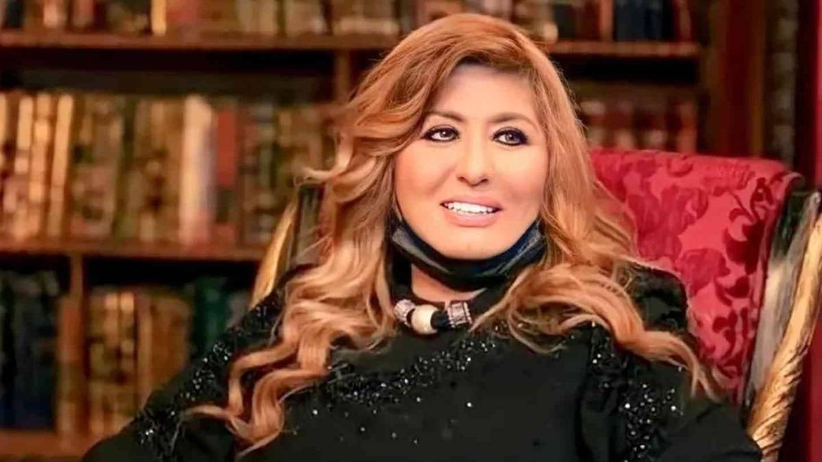 بالفيديو - نجاة سهير رمزي من حريق في فيلتها