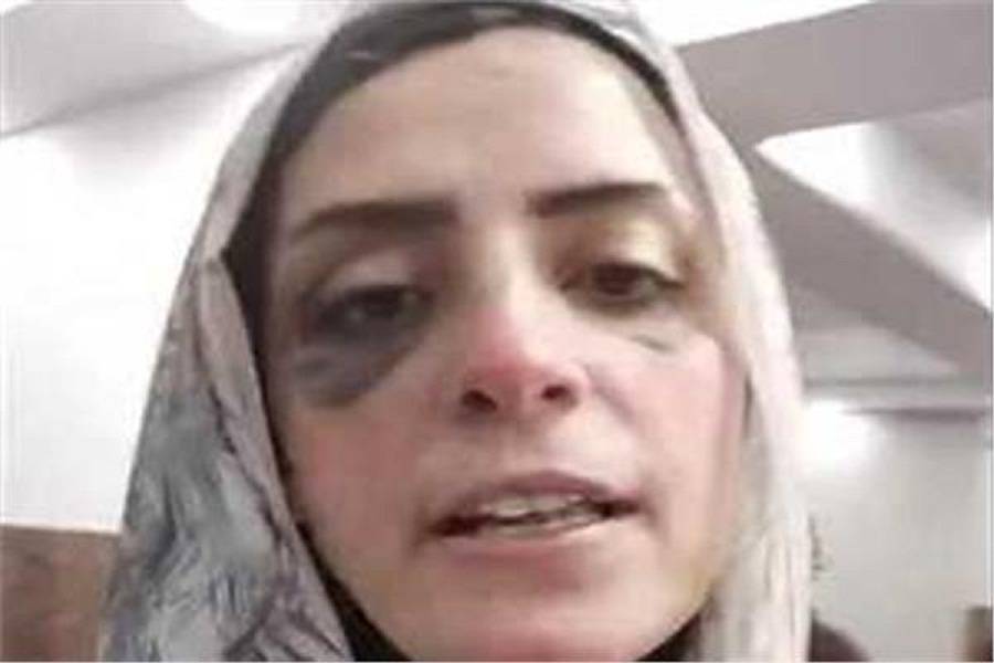 فيديو يثير الجدل في مصر... سيدة تستغيث بعد اعتداء زوجها وضباط القسم عليها بالضرب