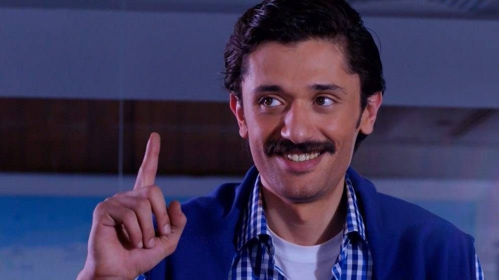 كريم عبدالعزيز يعلن إصابته بكورونا بطريقة كوميدية