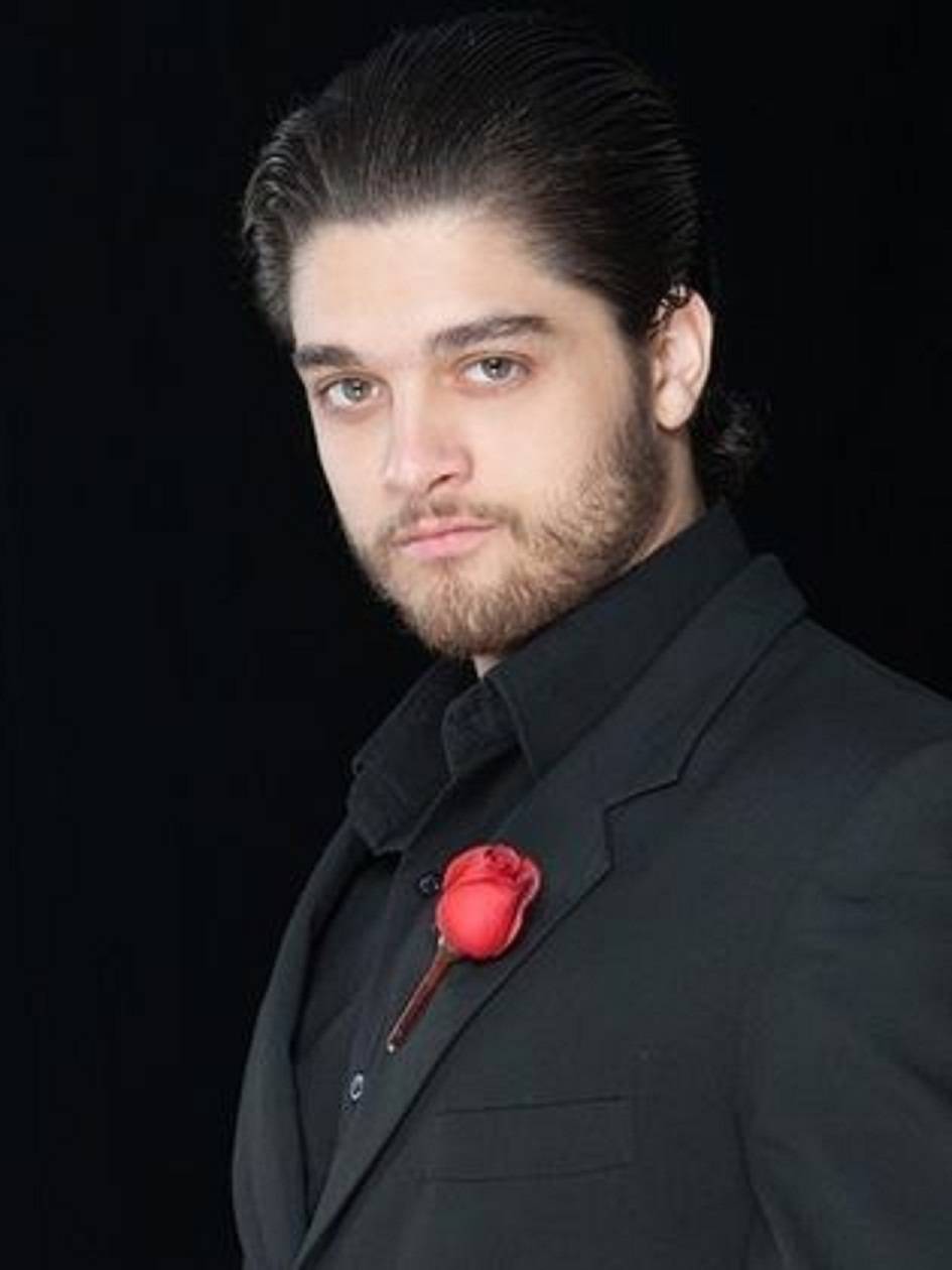 عمر خورشيد يعلن نجاته من حادث سير