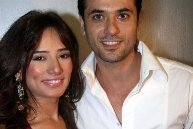 بالفيديو - زينة تطالب أحمد عز بزيادة نفقة نجليها ومحاميها: 