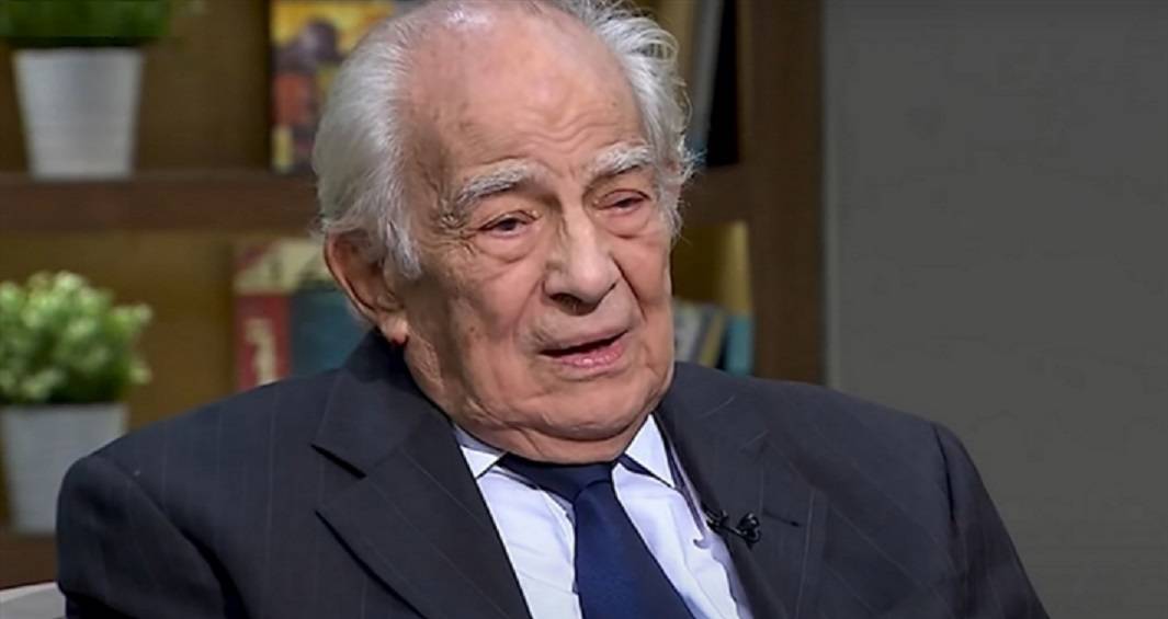 للمرة الثانية خلال أشهر قليلة... إصابة رشوان توفيق بكورونا