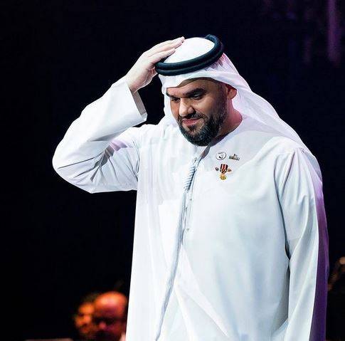 بالفيديو - حسين الجسمي يفاجئ الجمهور بأغنية باللهجة اللبنانية