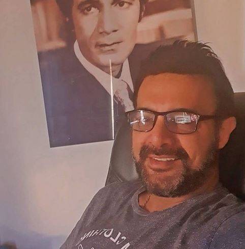 أول تعليق من عمرو محمود ياسين بعد نجاته من حادث سير