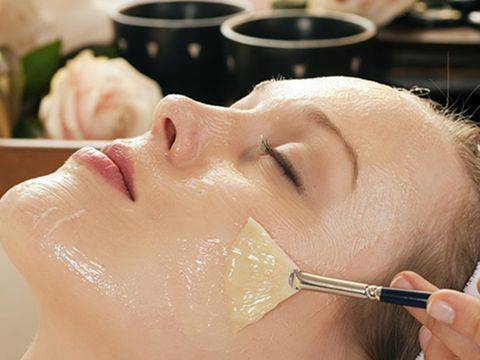 وصفة مثالية للحصول على بشرة شابة ومشدودة