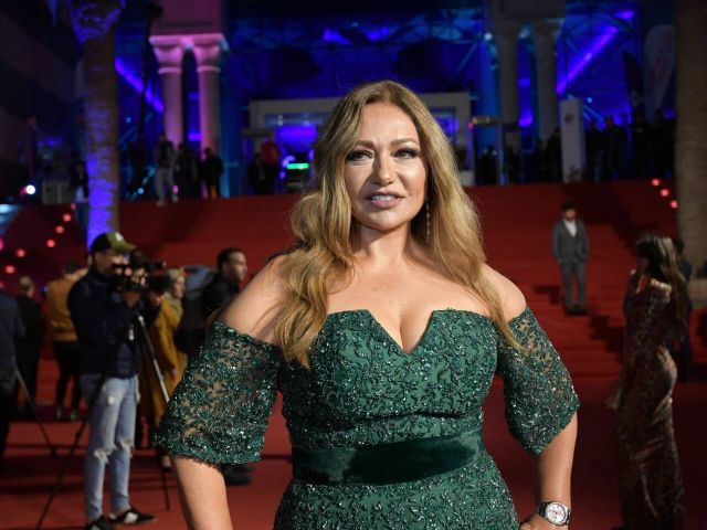 ليلى علوي توضح سبب غيابها عن دراما رمضان المقبل