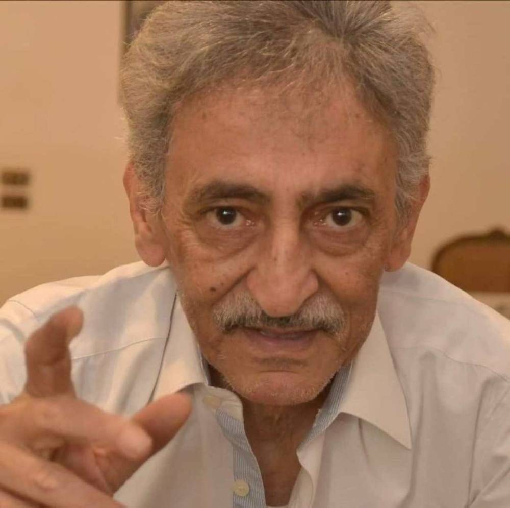 غياب نجوم الفن عن جنازة المخرج أحمد يحيى