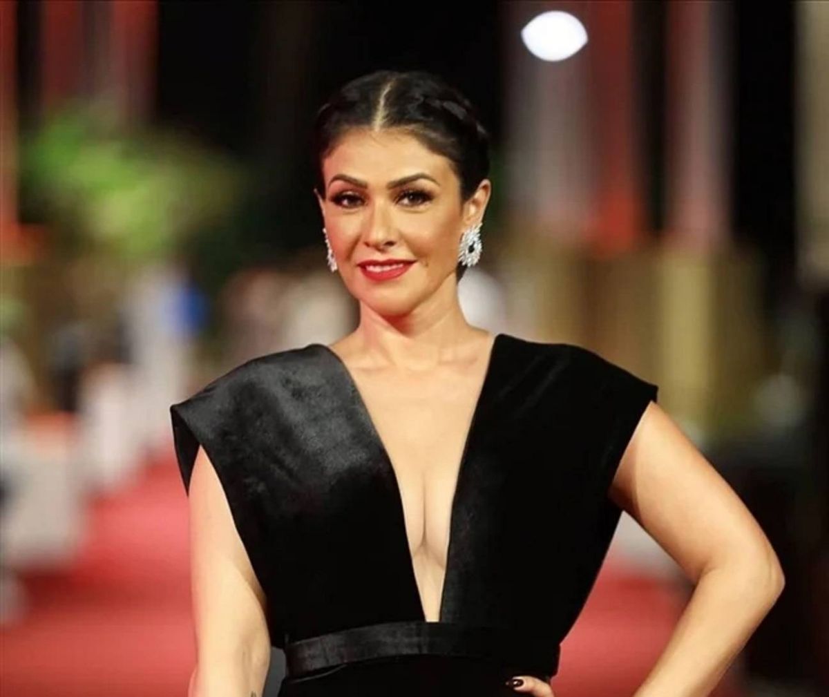 بالفيديو - هجوم قاسٍ على بسمة بعد حديثها عن الرضالة الطبيعية: 