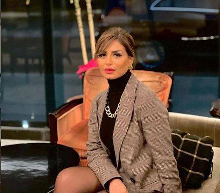 رسالة غريبة من منة فضالي تثير الجدل على مواقع التواصل