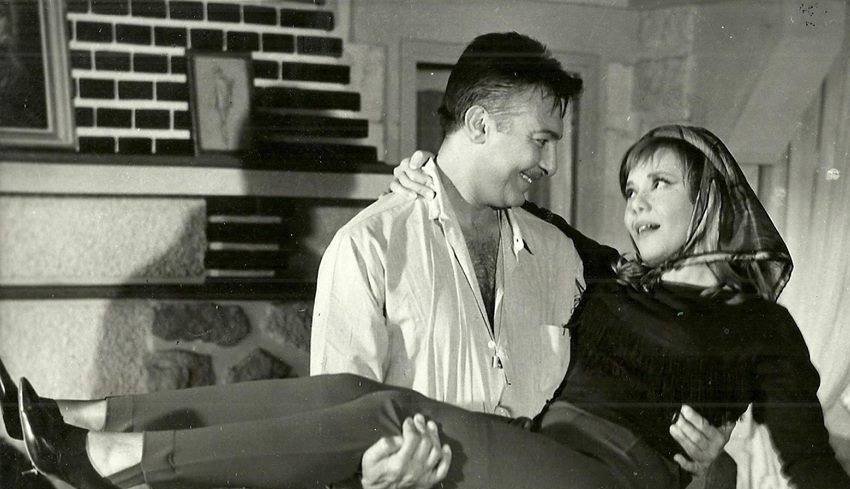 غادة نافع تكشف للمرة الأولى سرّ رفض والدتها ماجدة الزواج من رشدي أباظة