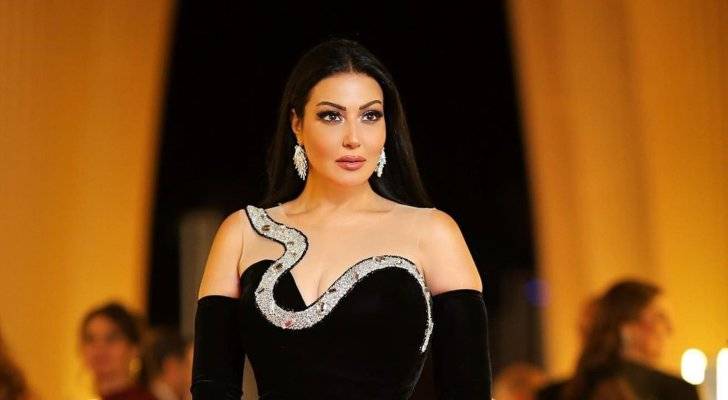 بالفيديو - ناقد فني شهير يثير الجدل بتصريحاته عن نجومية هاني شاكر: 