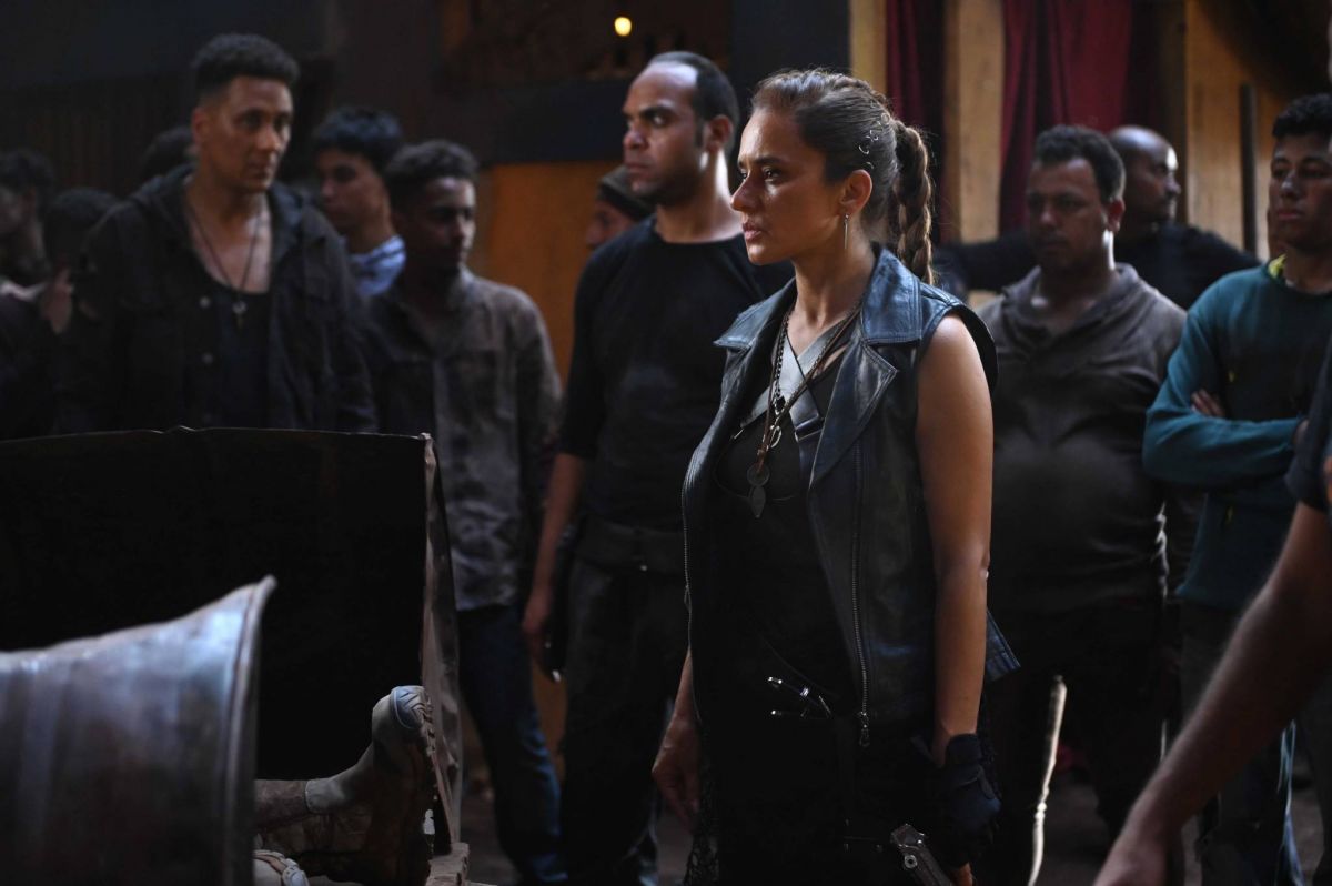 رحلة بعد نهاية العالم تضع نيللي كريم في تحدٍّ مع عمرو سعد