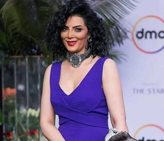 الخوف من انتشار كورونا بين النجوم وحورية فرغلي تعلّق بصورة