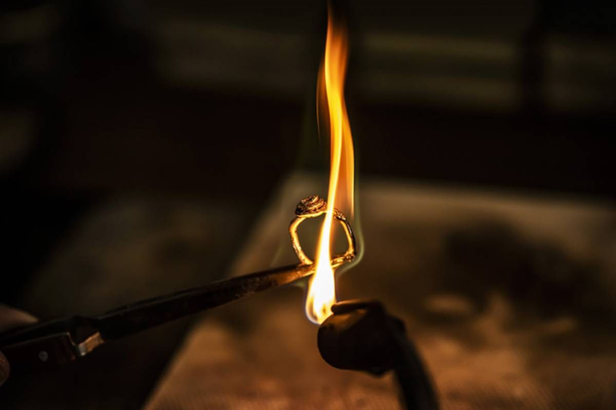 خطوة خطوة في محترفات 