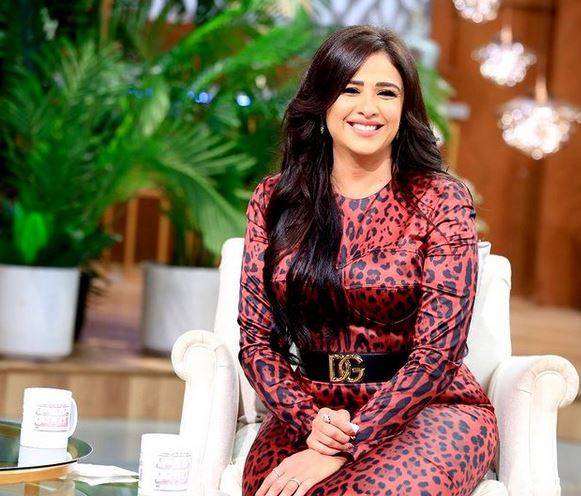 ما حقيقة إصابة ياسمين عبد العزيز بكورونا في حفل ميلادها؟