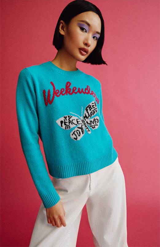 تشكيلة ملابس أنيقة تزيّنها فراشة Weekend Max Mara