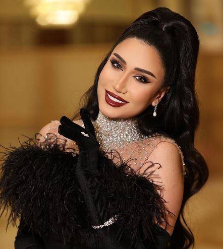 بعد إزالة اللغد... حنان رضا توثّق بفيديو عملية شفط دهون بطنها