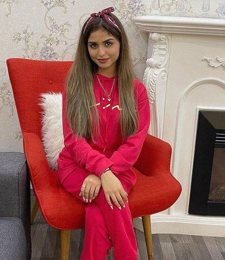 بالفيديو - لقاء عفوي مع حلا الترك في كواليس كليبها الجديد... هذا ما قالته