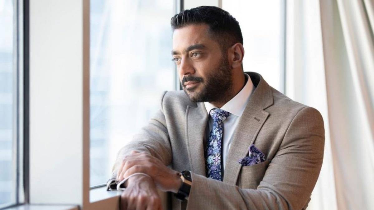 بعد هجومه على إلهام شاهين.. أحمد فلوكس يوضح قصة اعتزاله الفن