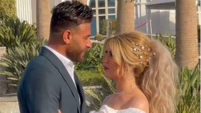 محمد أبو جبل وزوجته