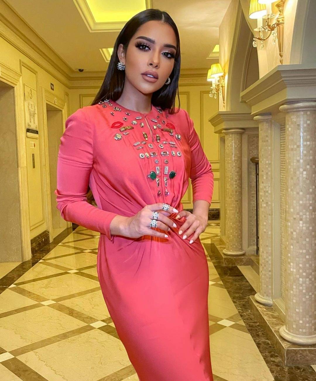 بالصور - بلقيس فتحي تفاجئ الجميع بإطلالة مختلفة تماماً