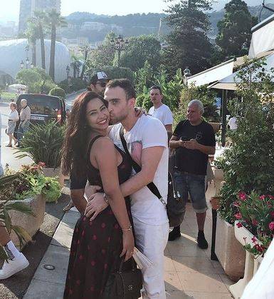 بعد انفصاله عن شيرين... حسام حبيب يفاجئ الجمهور برسالة خاصة