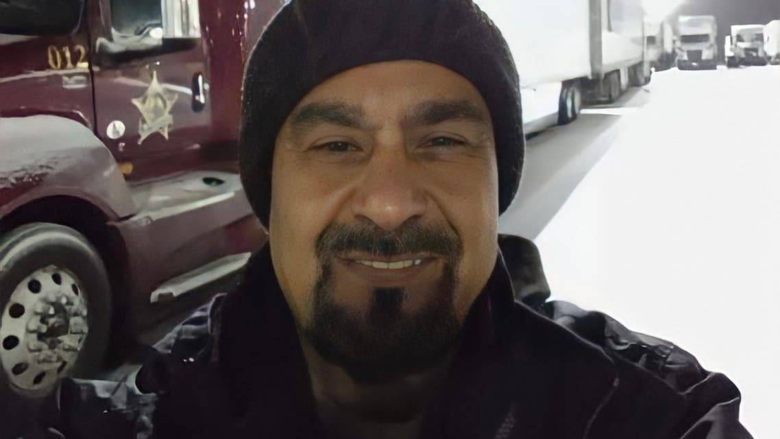 كلبان يقتلان سعودياً في أميركا