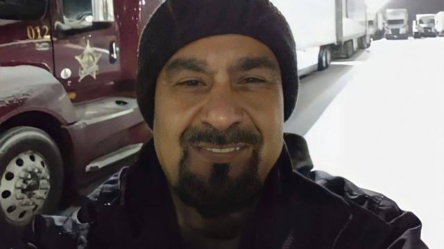 كلبان يقتلان سعودياً في أميركا