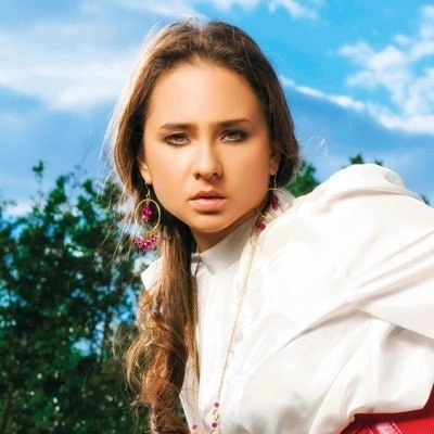 فتاة تتهم زوج نيللي كريم بالتحرش الجنسي