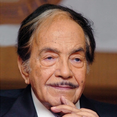 النجوم يغيبون عن وداع كمال الشناوي...