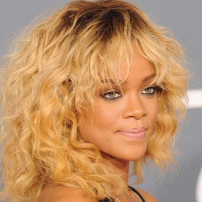 ريهانا تتقبّل معايدة كريس براون