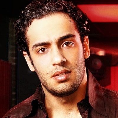 إصابة المطرب رامي جمال...