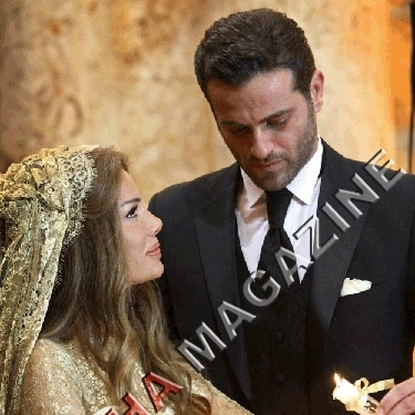 صور الزفاف والحديث الأول مع الزوجين الجديدين