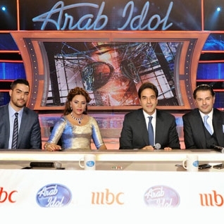 لجنة 'أراب آيدول' تتكاتف في مواجهة الصحافة العربية