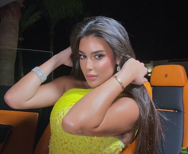 ياسمين صبري تؤدي مناسك العمرة مجدداً