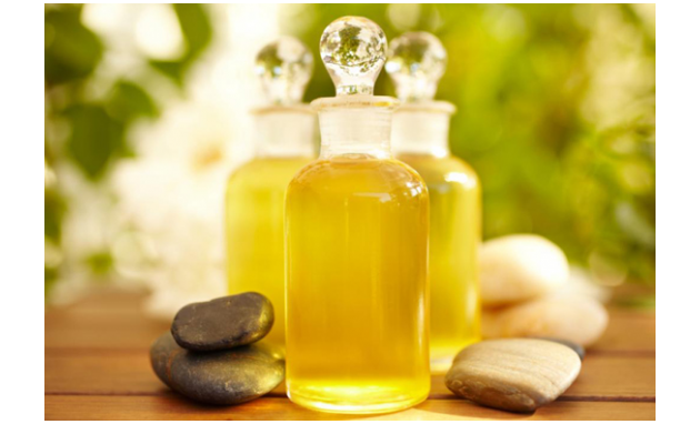 زيوت تحافظ على نضارة البشرة وحيويتها في رمضان