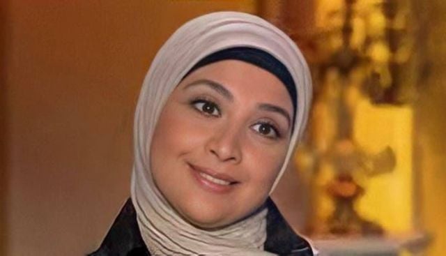 نجل حنان الترك يثير القلق حول صحتها