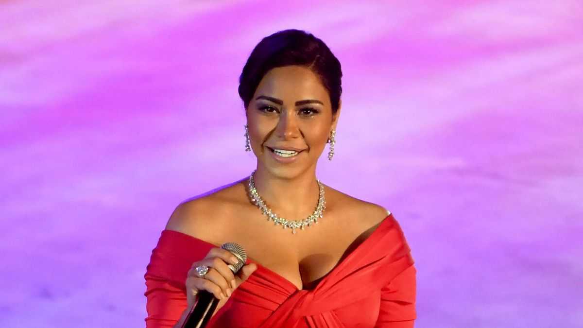 شيرين عبد الوهاب تتجاهل أخبار حملها بطريقتها الخاصة