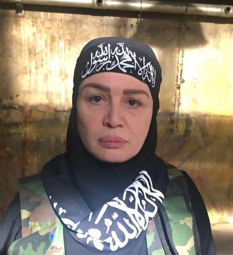 بالفيديو - بعد ظهورها بزي 