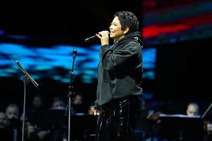 فنانة مصرية تهاجم شيرين بألفاظ سيئة: 