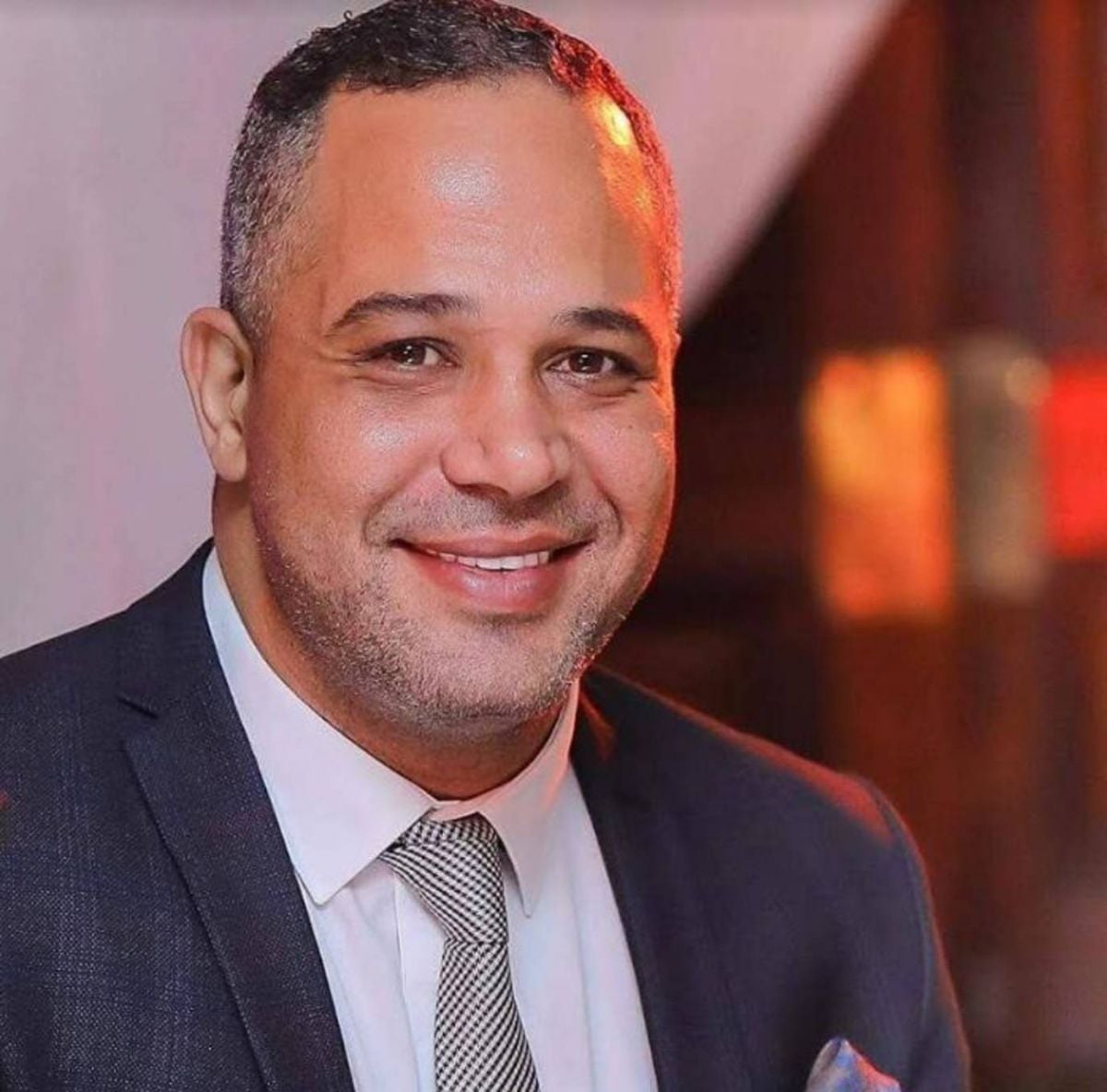 بالفيديو - مصطفى درويش يفتح النار على شيرين رضا ويردّ بسخرية