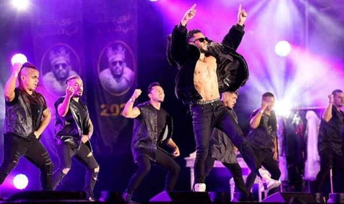 بالفيديو - محمد رمضان ينقذ معجباً من الأمن... إليكم ما حصل