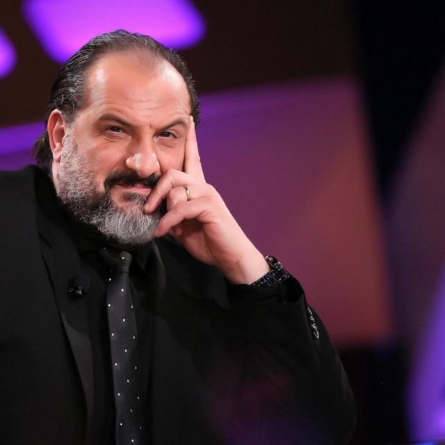 خالد الصاوي يكشف إصابته بالتهاب في الأحبال الصوتية