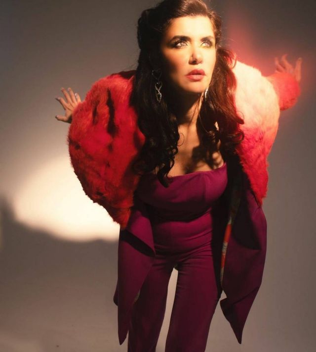 نقل غادة عادل للمستشفى بعد تعرضها لوعكة صحية