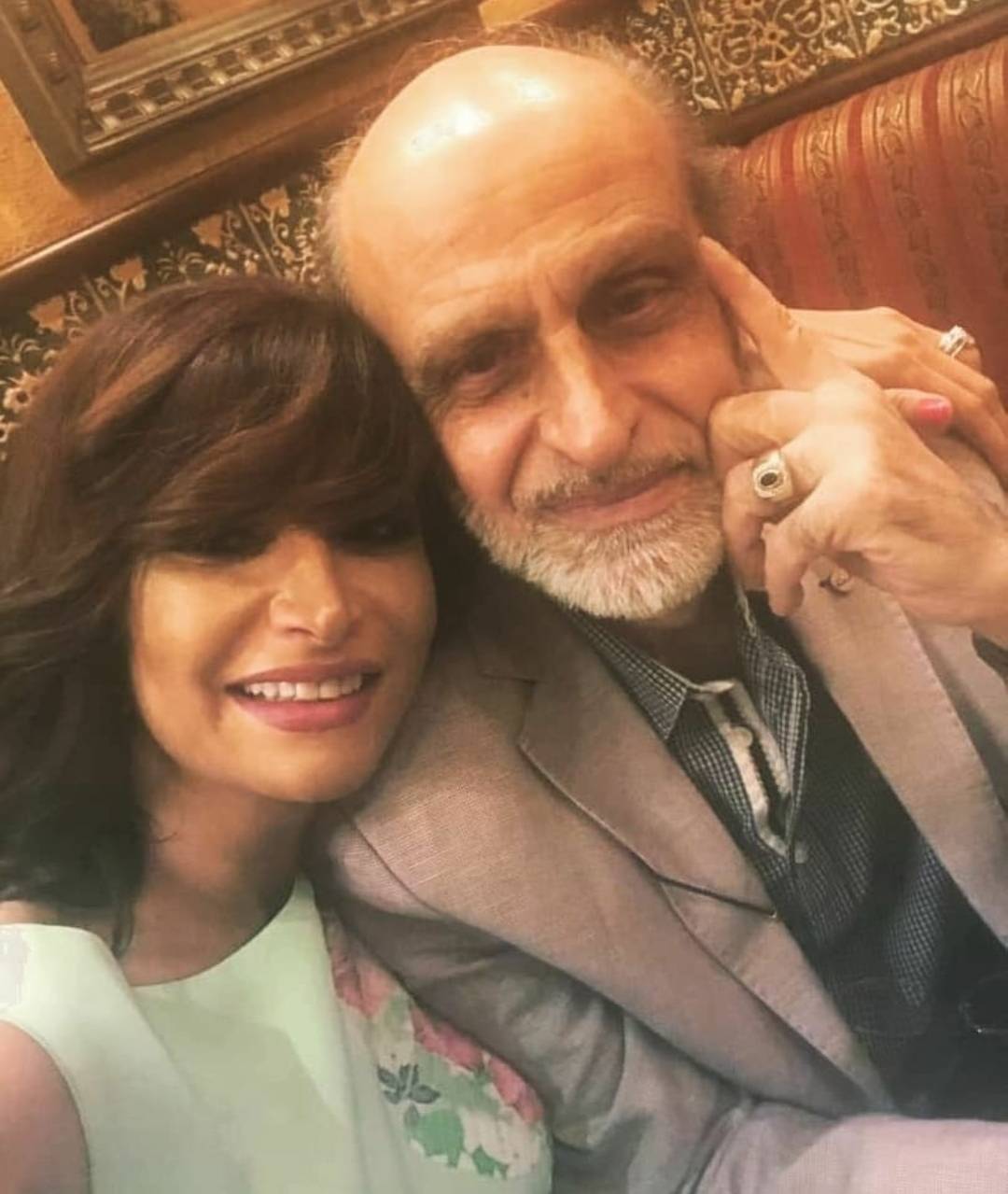 بالفيديو - رشا شربتجي توجه رسالة لوالدها وتصف حالته الصحية