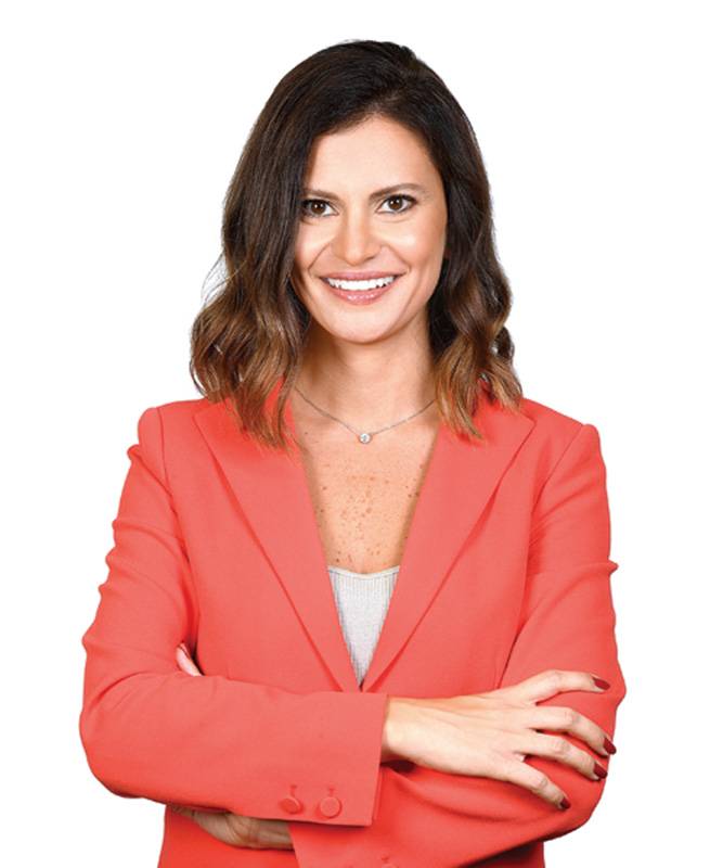 الوزيرة اللبنانية ندى البستاني: على المرأة ألاّ تتوقّف عند أول محاولة لإسكاتها وقمعها ومنعها من إيصال أفكارها