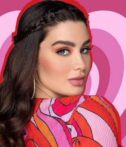 بالصور - روان تستعرض أقراطها الكثيرة وطريقتها في تنفيذ هذه الموضة