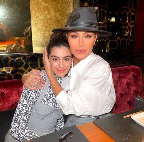 بالفيديو - مايا دياب تحتفل مع ابنتها بطريقة مختلفة